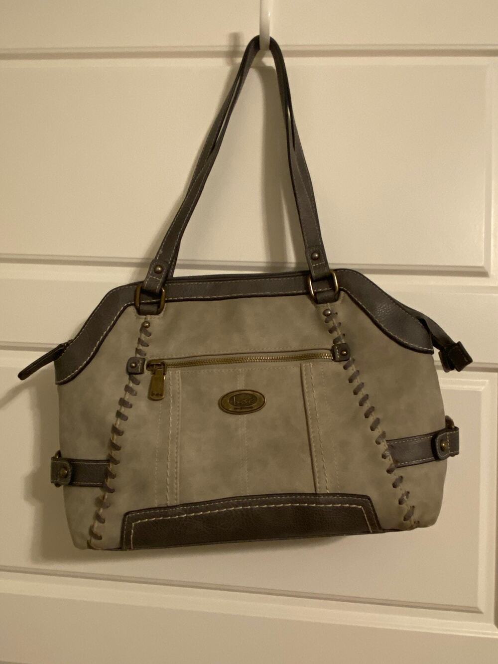 B.O.C. Born Concepts Womens Gray Buckle Shoulder Handbag Purse Medium 100622